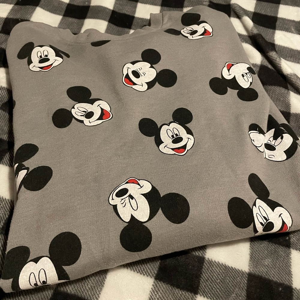 IT’S DISNEY & IT’S UNISEX